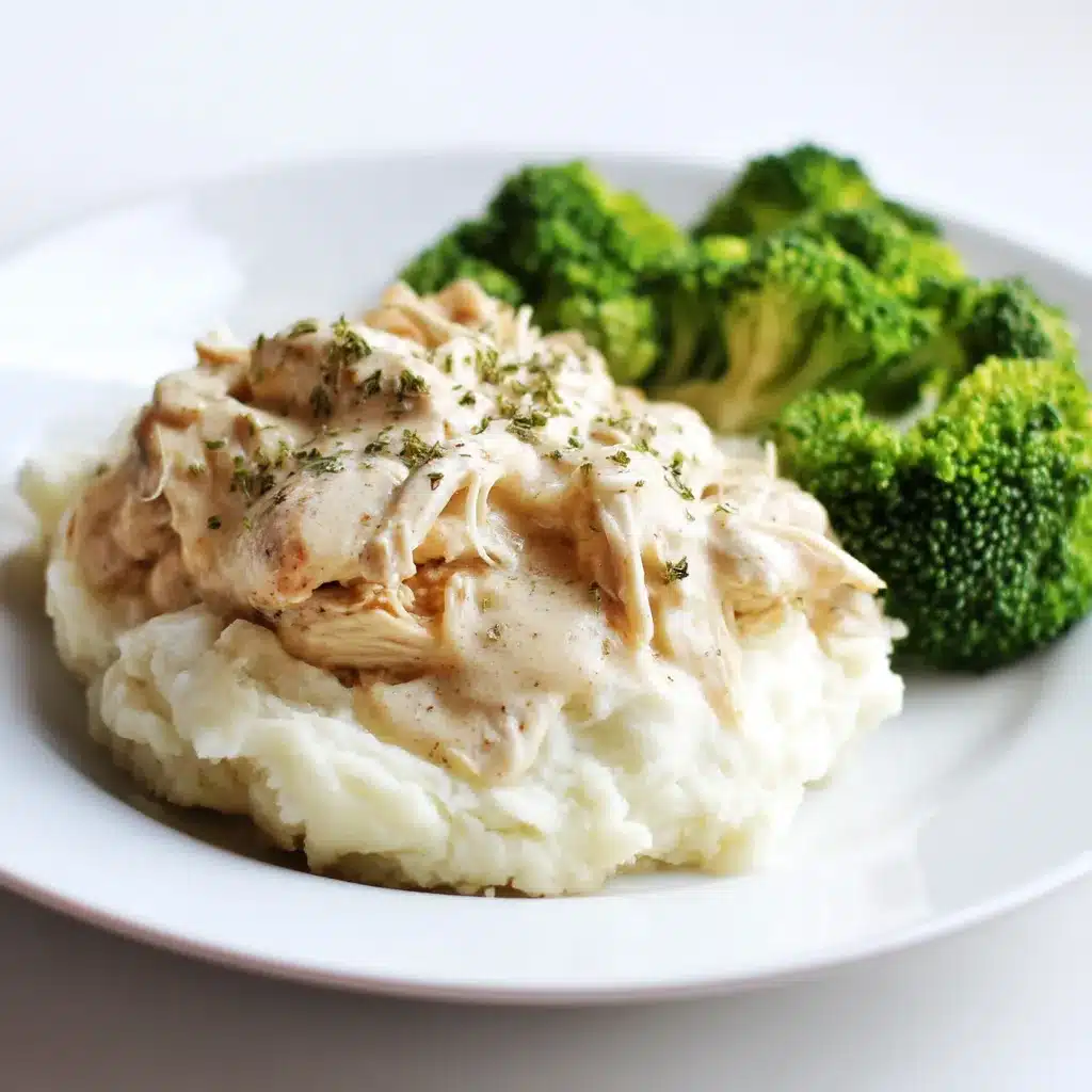 HOME 9 Creamy Crockpot Chicken with Cream of Chicken Soup – A Must-Try Family Favorite